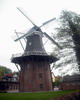 Windmhle in Papenburg, Zentrum, Fugngerzone.