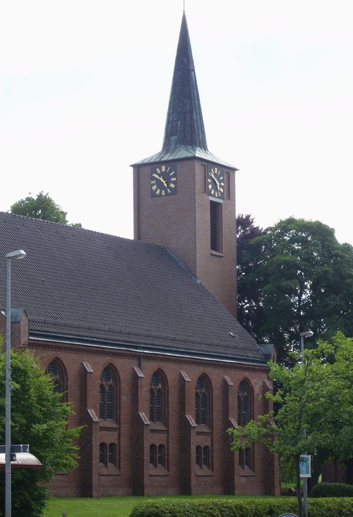 Petrus-Kirche in Ostrhauderfehn, Ostfriesland.